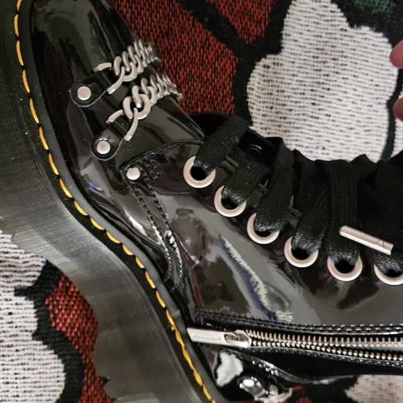 Size 7 doc martens - Picture 2 of 5